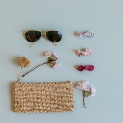 Raffia natural clutch